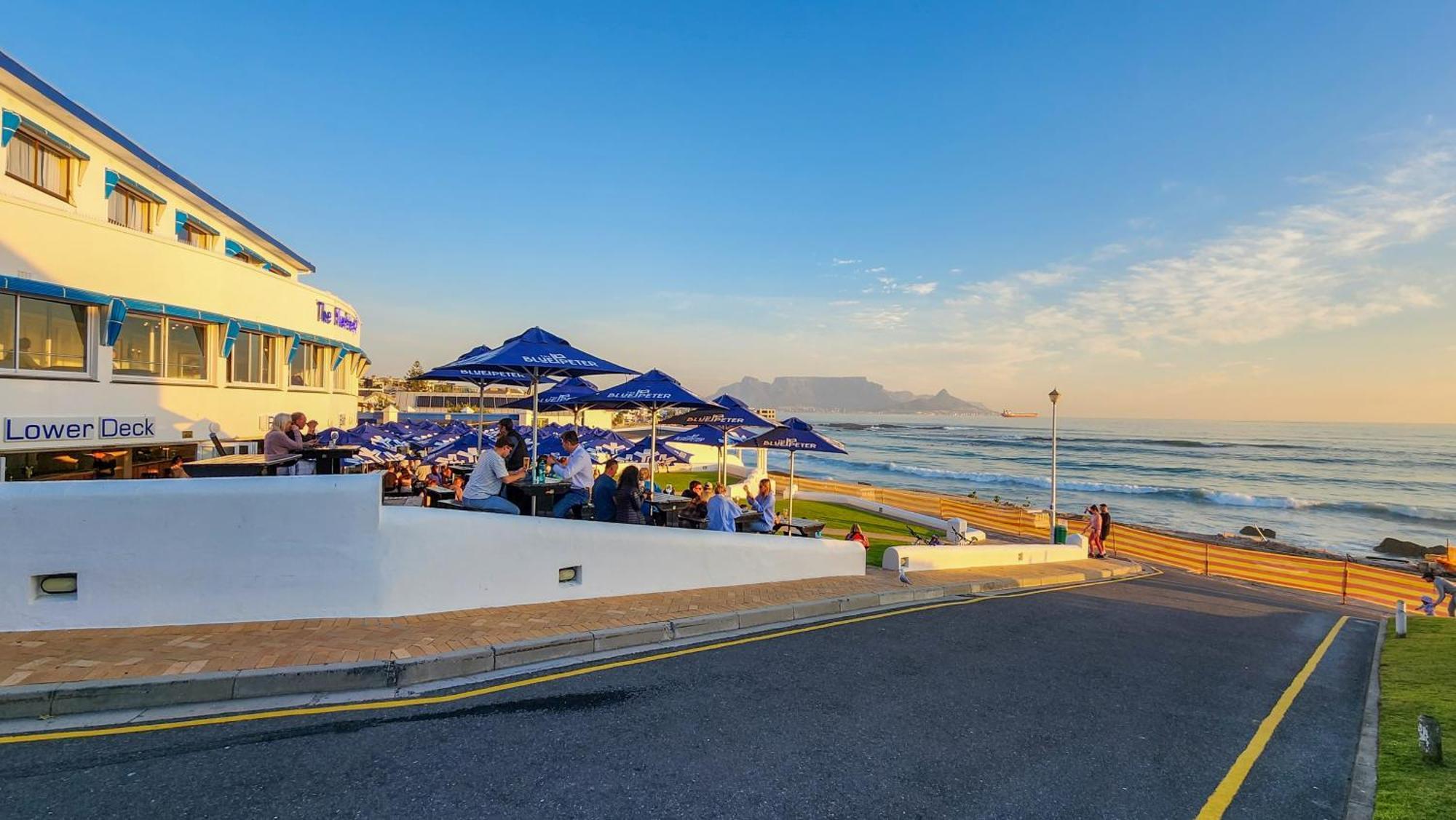 The Blue Peter Hotel Блубергстранд Екстериор снимка